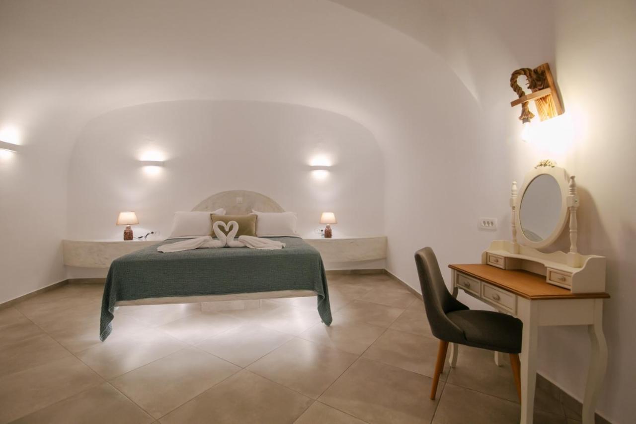 Sun Angelos Oia - Luxury Cave Suites Esterno foto